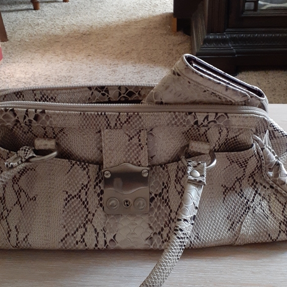 Vintage New York and Co. Purse and matching wallet - Picture 14 of 14